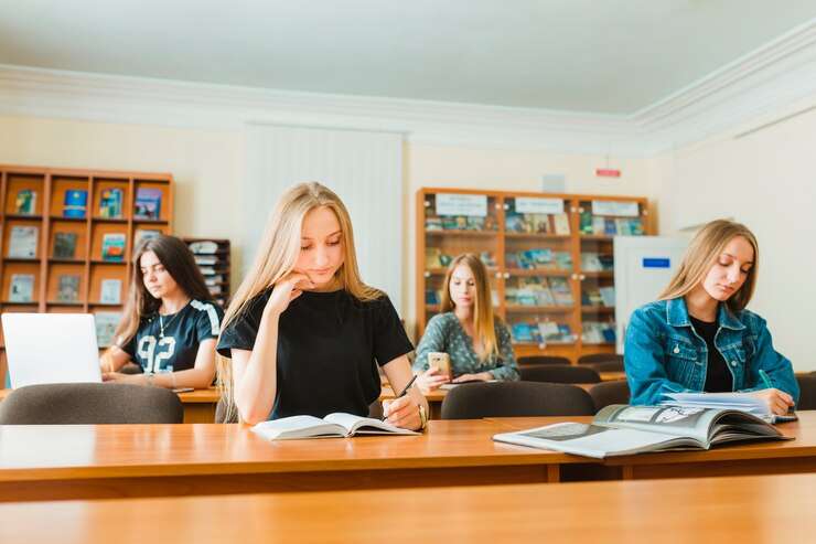 Diploma in Business Management